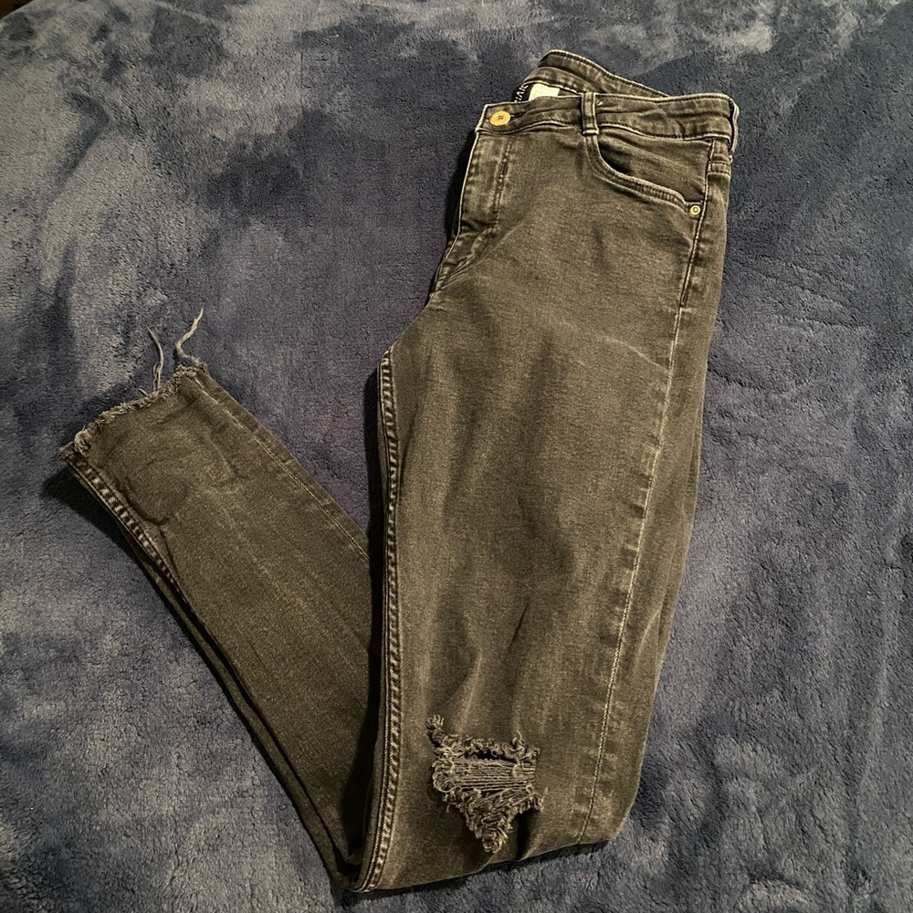 Black Distressed Jeans